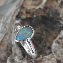 Load image into Gallery viewer, AUSTRALIAN OPAL RING