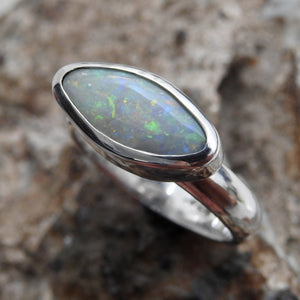 AUSTRALIAN OPAL RING