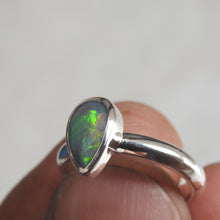 Load image into Gallery viewer, AUSTRALIAN OPAL RING