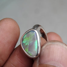 Load image into Gallery viewer, LIGHTNING RIDGE OPAL